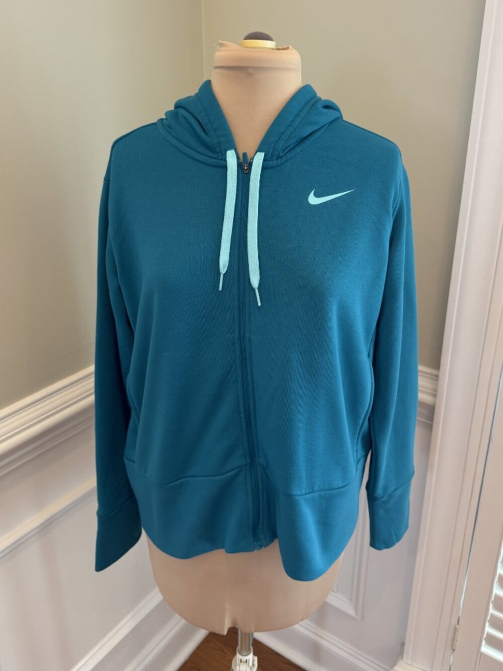 Nike Turquoise Hooded Zip Up Jacket - Size M